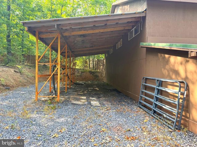 88 BUSHY TAIL TRL, Hedgesville, WV 25427