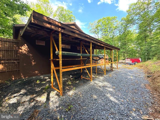 88 BUSHY TAIL TRL, Hedgesville, WV 25427