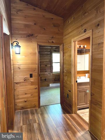 88 BUSHY TAIL TRL, Hedgesville, WV 25427