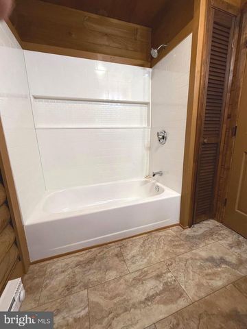 88 BUSHY TAIL TRL, Hedgesville, WV 25427