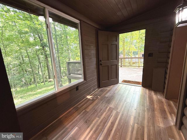 88 BUSHY TAIL TRL, Hedgesville, WV 25427