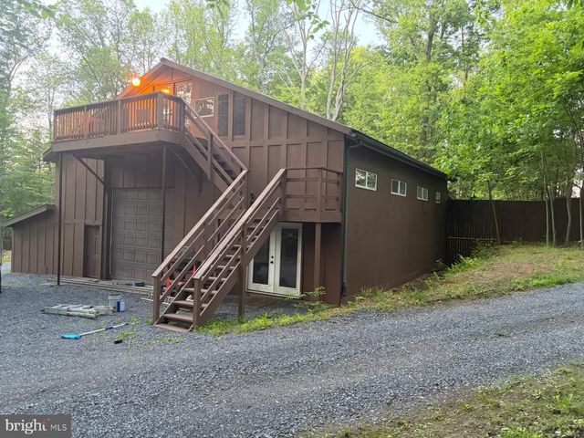 88 BUSHY TAIL TRL, Hedgesville, WV 25427