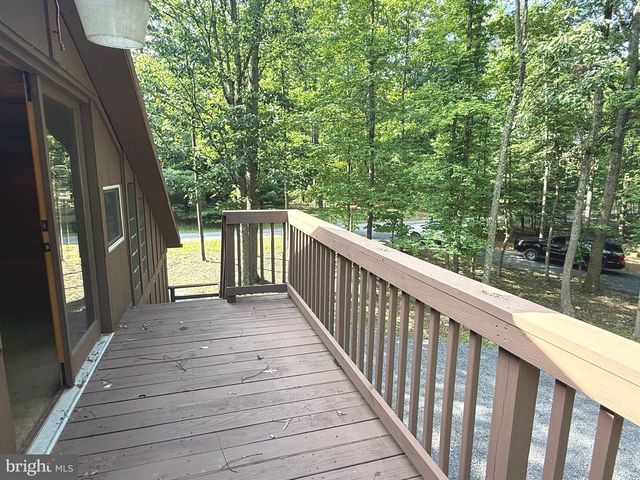 88 BUSHY TAIL TRL, Hedgesville, WV 25427
