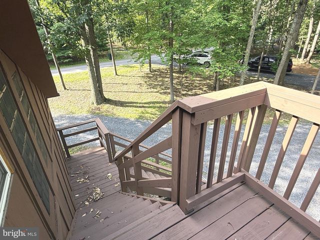 88 BUSHY TAIL TRL, Hedgesville, WV 25427