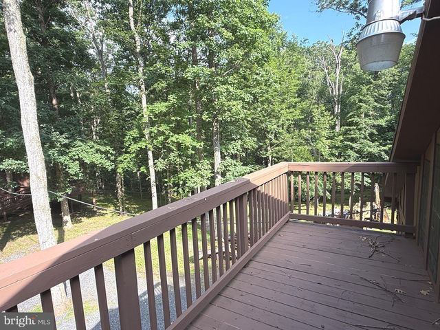 88 BUSHY TAIL TRL, Hedgesville, WV 25427