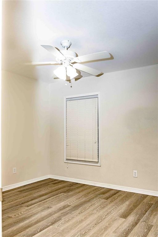 Image 20 of property listing at 3039 RODRICK CIRCLE, Orlando, FL 32824