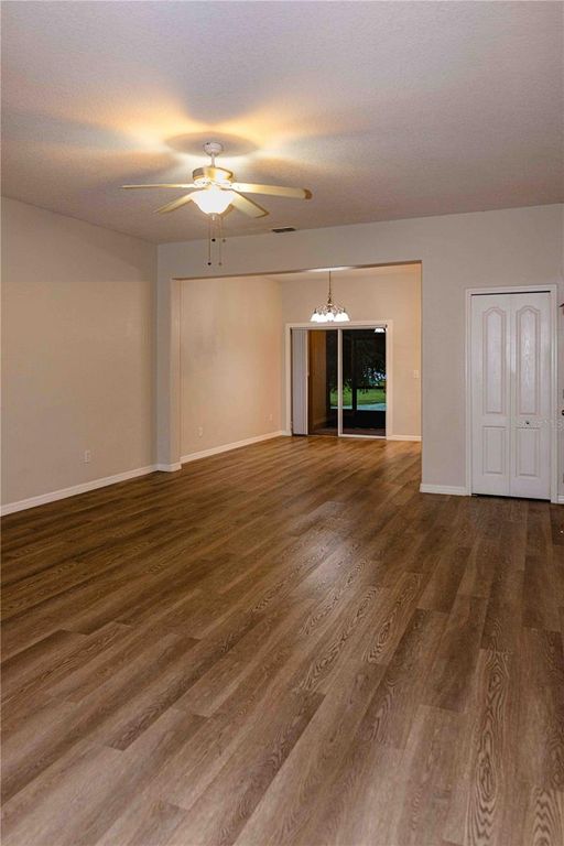 Image 3 of property listing at 3039 RODRICK CIRCLE, Orlando, FL 32824