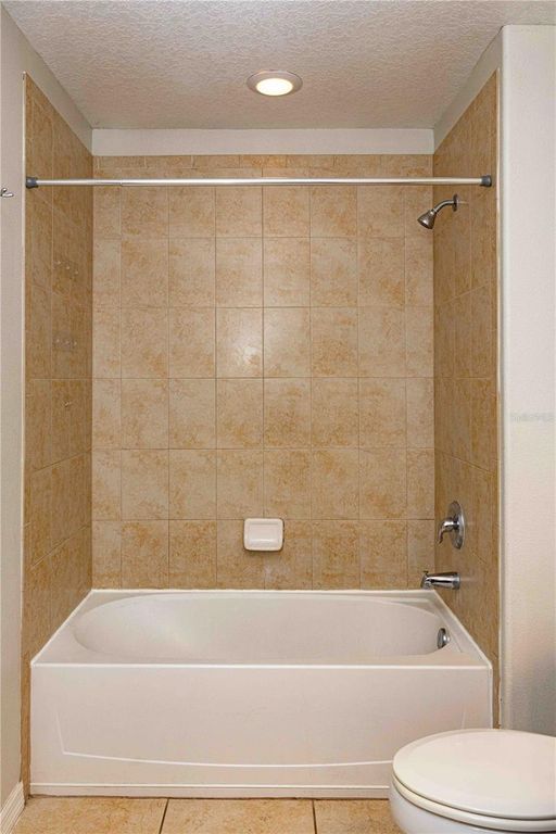 Image 24 of property listing at 3039 RODRICK CIRCLE, Orlando, FL 32824