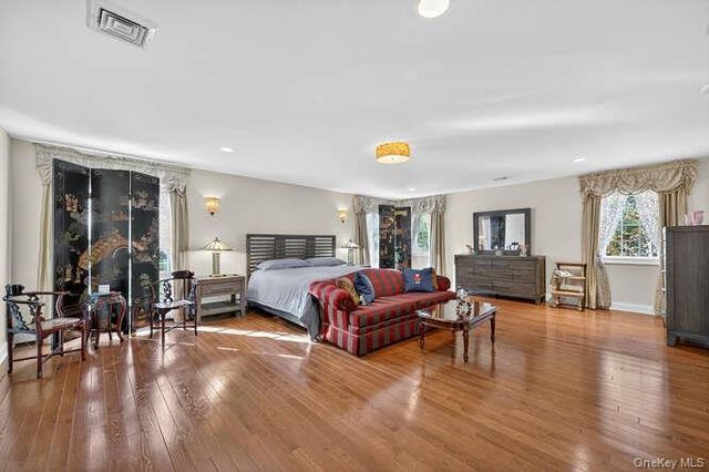 12 Donna Drive, Upper Brookville, NY 11771