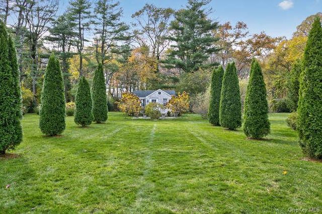 12 Donna Drive, Upper Brookville, NY 11771