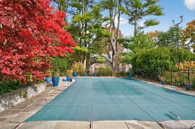 12 Donna Drive, Upper Brookville, NY 11771