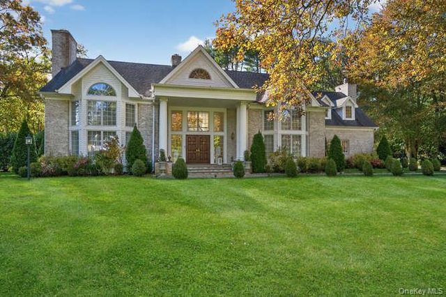 12 Donna Drive, Upper Brookville, NY 11771