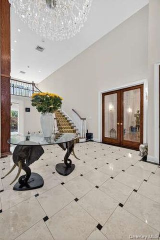 12 Donna Drive, Upper Brookville, NY 11771