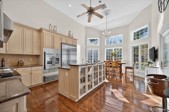 12 Donna Drive, Upper Brookville, NY 11771