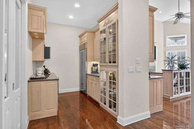 12 Donna Drive, Upper Brookville, NY 11771