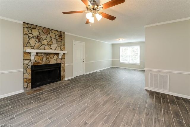 2359 Oakton Drive, Clemmons, NC 27012