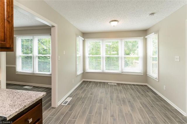 2359 Oakton Drive, Clemmons, NC 27012