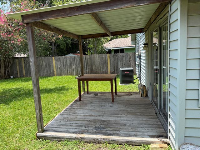 23423 Tree House Lane, Spring, TX 77373