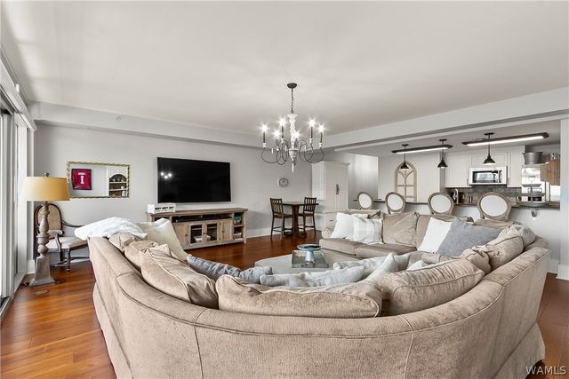 1018 Hackberry 202, Tuscaloosa, AL 35401