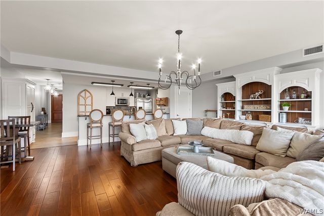 1018 Hackberry 202, Tuscaloosa, AL 35401