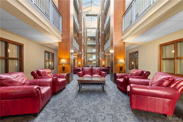 1018 Hackberry 202, Tuscaloosa, AL 35401