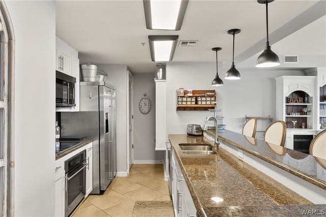 1018 Hackberry 202, Tuscaloosa, AL 35401