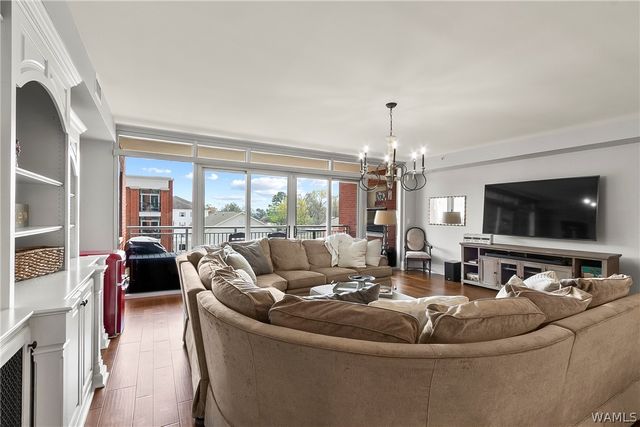 1018 Hackberry 202, Tuscaloosa, AL 35401