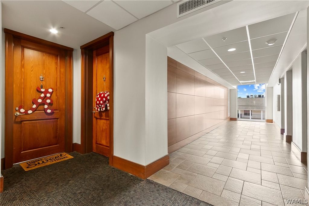 1018 Hackberry 202, Tuscaloosa, AL 35401