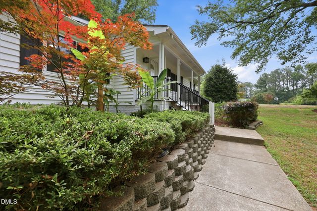 9812 Gralyn Road, Raleigh, NC 27613