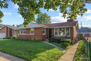 124 Sawyer Avenue, La Grange, IL 60525