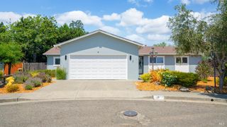 9 Eddie Ct, Petaluma, CA 94952