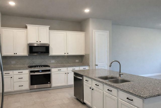 10442 Eastern Bluestar Drive, Conroe, TX 77385