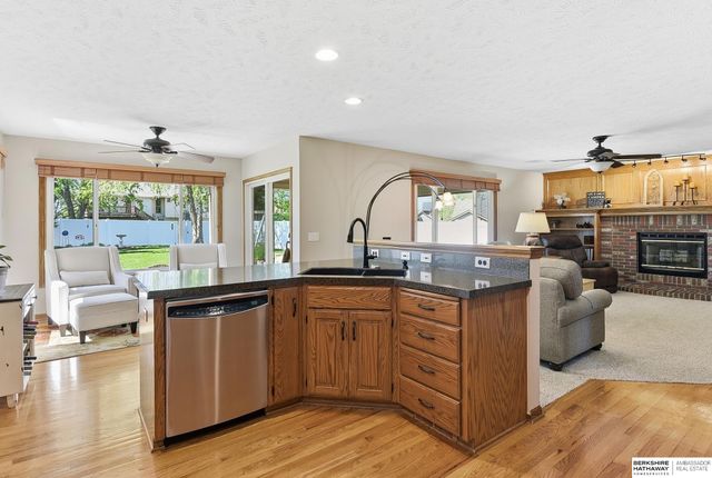 10383 Redick Avenue, Omaha, NE 68122