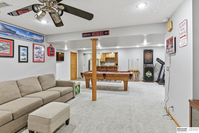 10383 Redick Avenue, Omaha, NE 68122