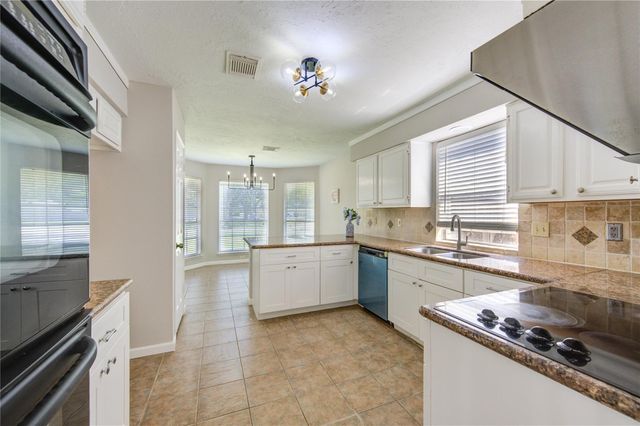 3327 Timber View Drive, Sugar Land, TX 77479