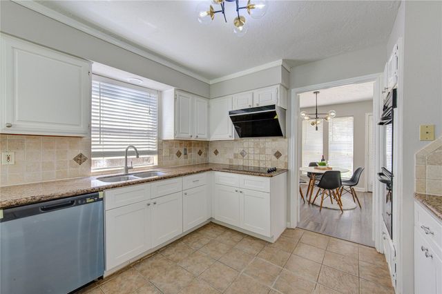 3327 Timber View Drive, Sugar Land, TX 77479