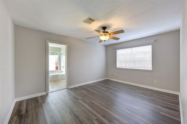 3327 Timber View Drive, Sugar Land, TX 77479