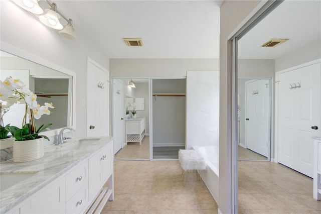 3327 Timber View Drive, Sugar Land, TX 77479