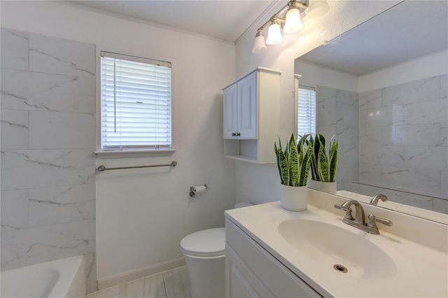 3327 Timber View Drive, Sugar Land, TX 77479