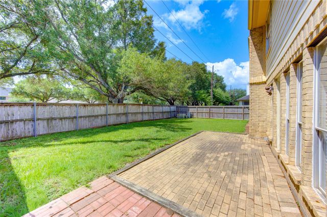 3327 Timber View Drive, Sugar Land, TX 77479