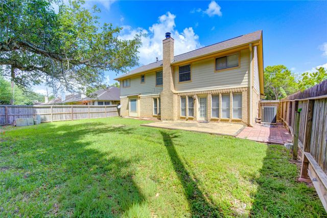 3327 Timber View Drive, Sugar Land, TX 77479