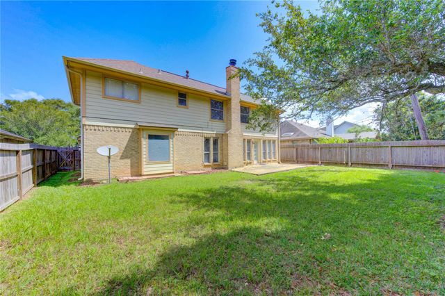 3327 Timber View Drive, Sugar Land, TX 77479