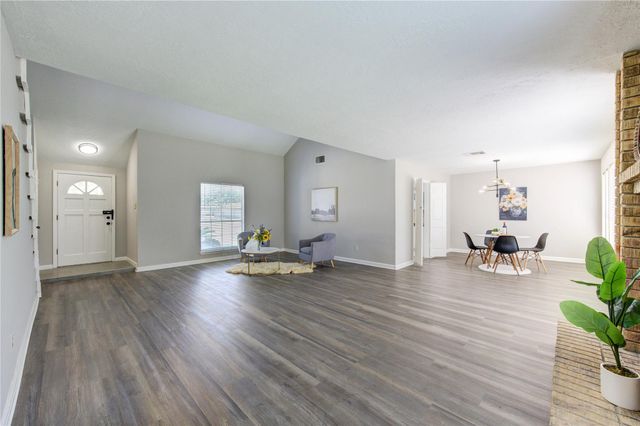 3327 Timber View Drive, Sugar Land, TX 77479