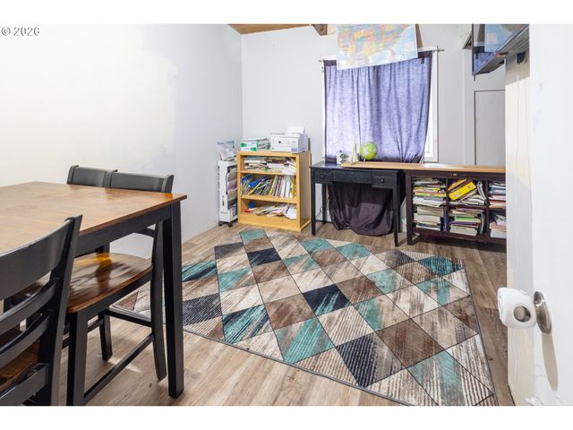 34035 Se ELM St, Scappoose, OR 97056