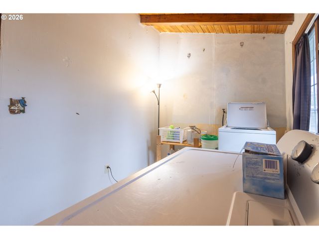 34035 Se ELM St, Scappoose, OR 97056