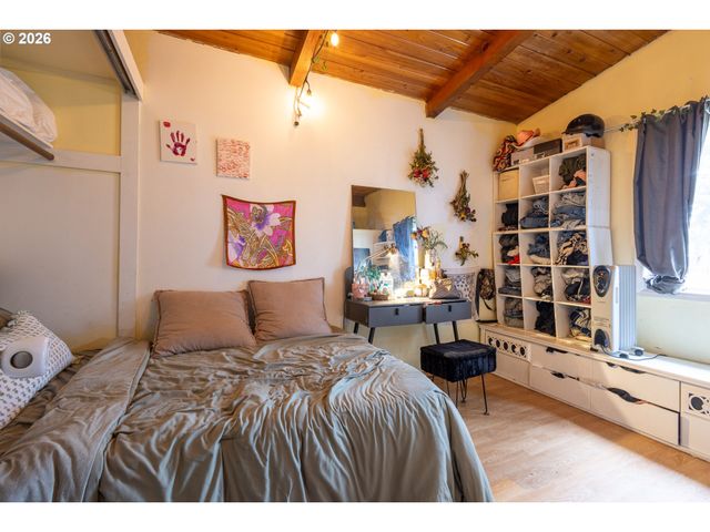 34035 Se ELM St, Scappoose, OR 97056