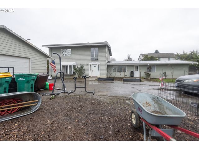 34035 Se ELM St, Scappoose, OR 97056