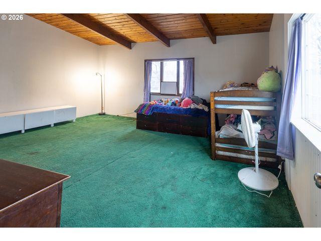 34035 Se ELM St, Scappoose, OR 97056