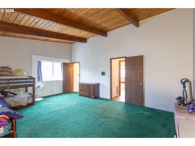 34035 Se ELM St, Scappoose, OR 97056