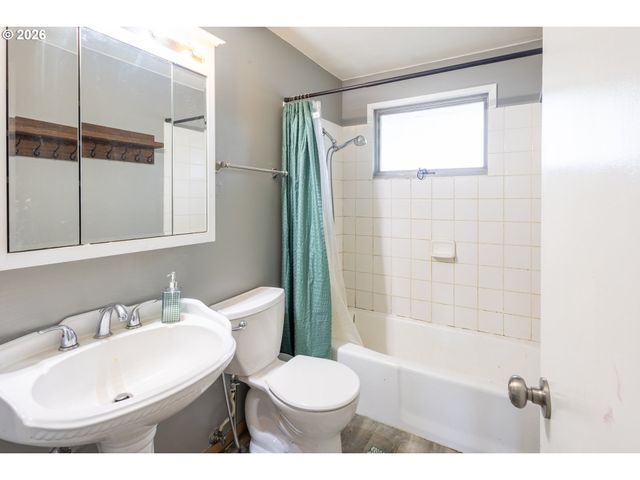 34035 Se ELM St, Scappoose, OR 97056